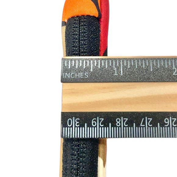 VERA BRADLEY Bittersweet Neoprene Tablet Sleeve for iPad Mini, Kindle, e-Readers - Picture 8 of 11